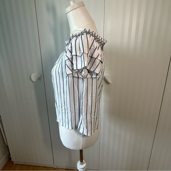 American Eagle white with black vertical stripes blouse Size M - Picture 5 of 10